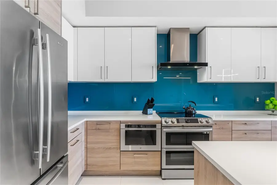 111 S Pineapple Avenue #905, Sarasota, FL 34236 - Image #3