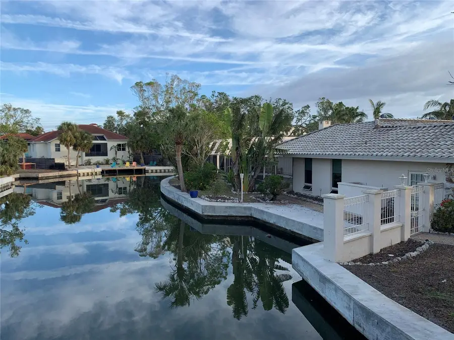 4839 Primrose Path, Sarasota, FL 34242 - Image #2