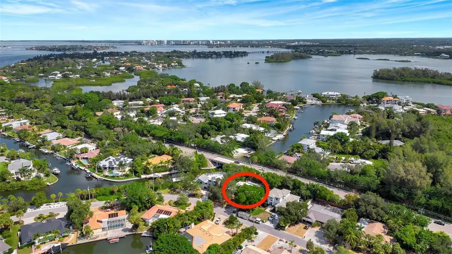 567 Venice Lane, Sarasota, FL 34242 - Image #2