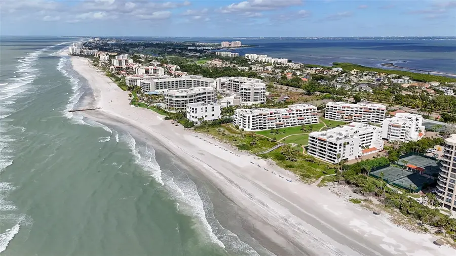 1465 Gulf Of Mexico Drive #106, Longboat Key, FL 34228 - Image #2