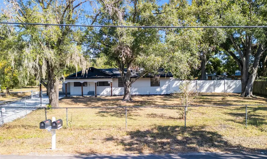 10004 Vaughn Street, Gibsonton, FL 33534 - Image #2