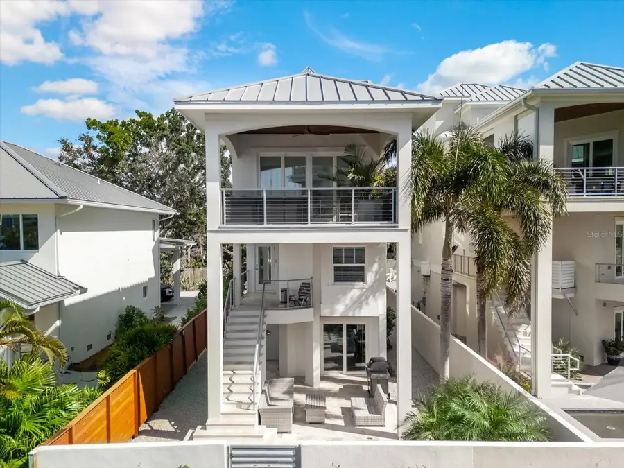 116 Garden Lane, Sarasota, FL 34242 - Image #2