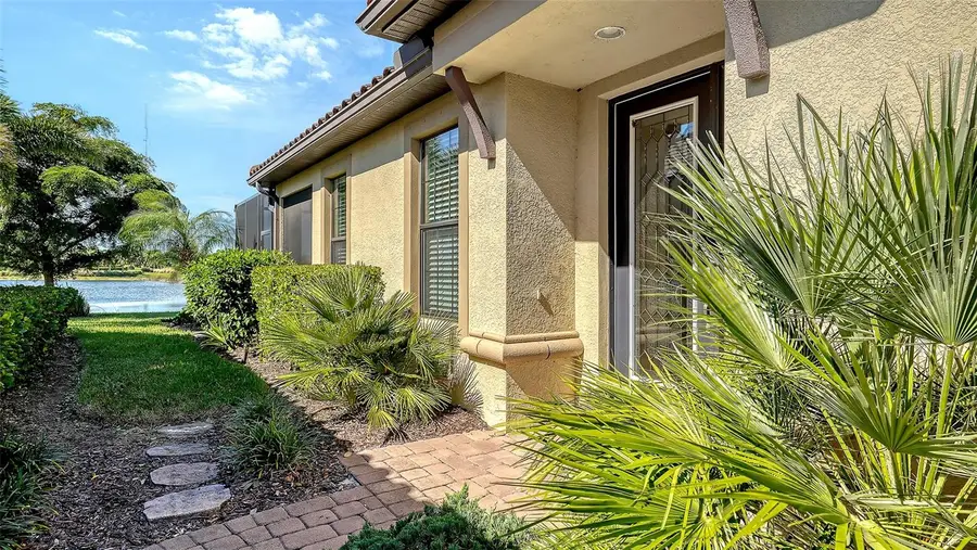 5572 Sentiero Drive, Nokomis, FL 34275 - Image #2