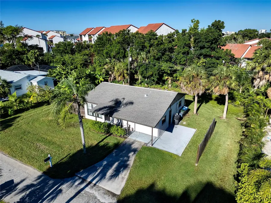 1641 Memory Lane, Sarasota, FL 34231 - Image #2