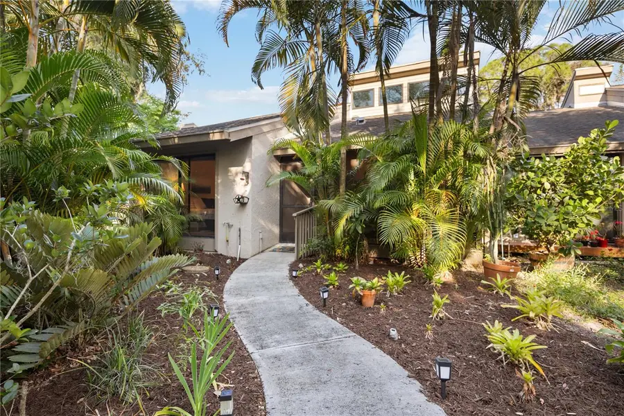 2584 Arboretum Circle #20, Sarasota, FL 34232 - Image #2