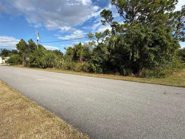 Hedgewood Circle, NORTH PORT, FL 34288