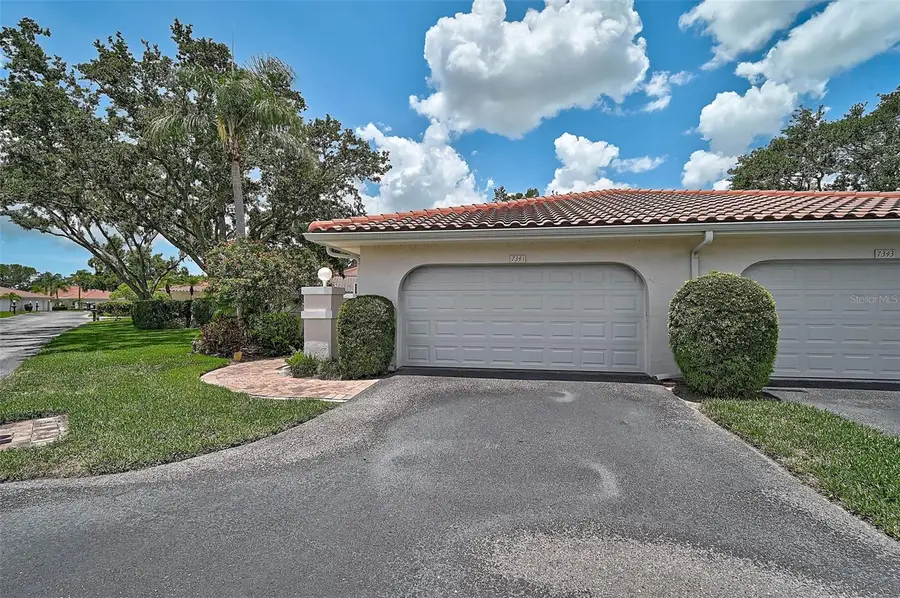 7341 Golf Pointe Circle, Sarasota, FL 34243 - Image #3