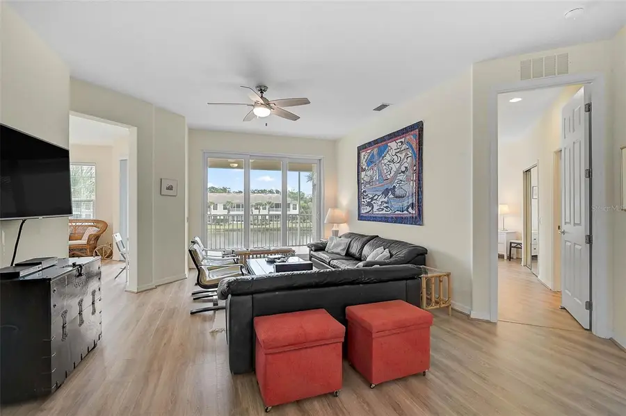 7012 Prosperity Circle #706, Sarasota, FL 34238 - Image #2