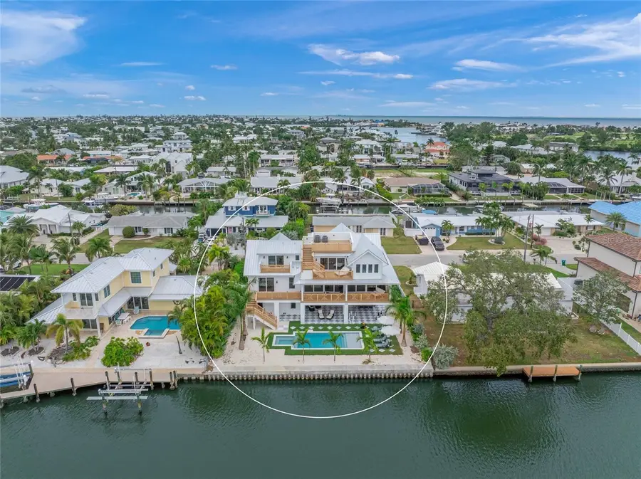 525 68th Street, Holmes Beach, FL 34217 - Image #2