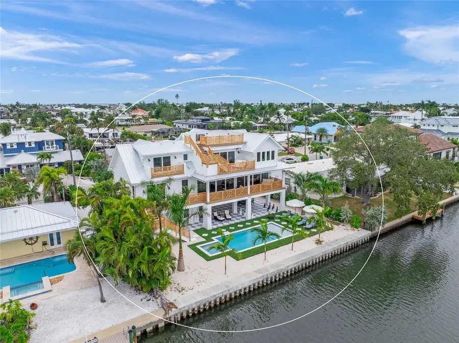 525 68th Street, Holmes Beach, FL 34217 - Image #3