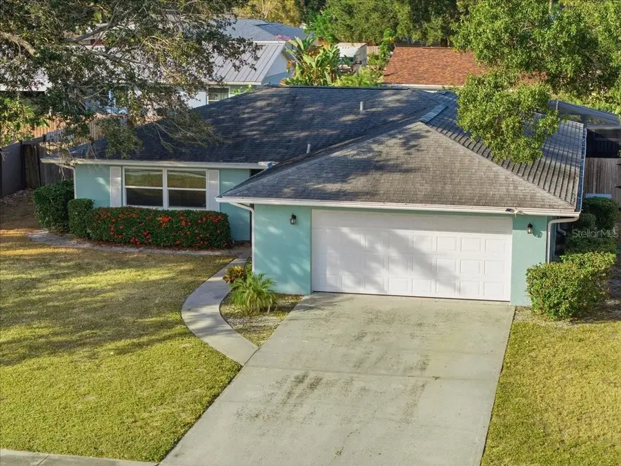 5883 Whistlewood Circle, Sarasota, FL 34232 - Image #3