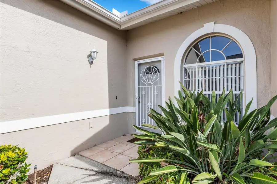 6935 Stoneywalk Court, Bradenton, FL 34203 - Image #3