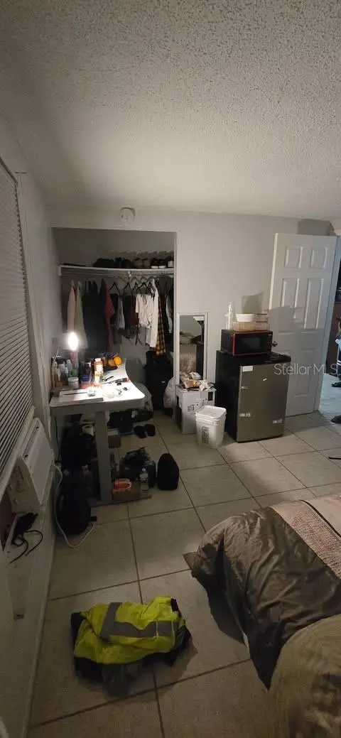 915 58th Avenue Drive E, Bradenton, FL 34203 - Image #3