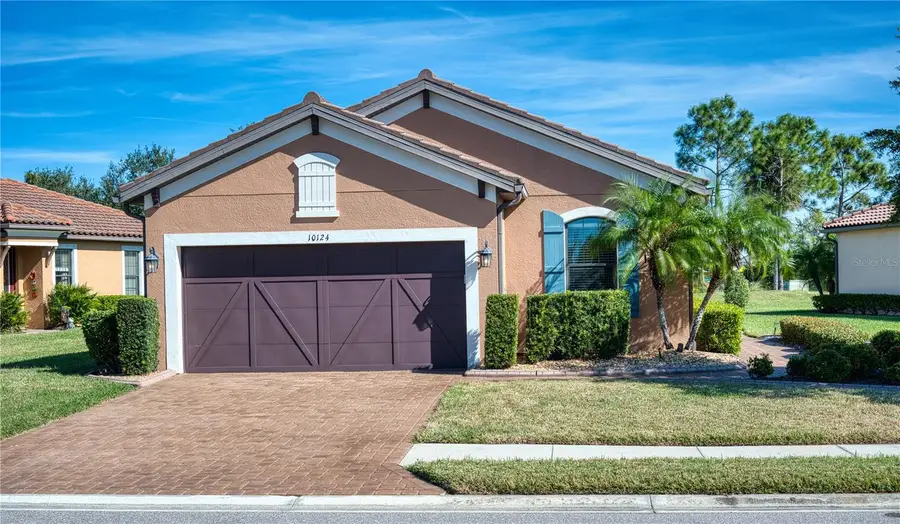 10124 Saint Francis Terrace, Palmetto, FL 34221 - Image #2