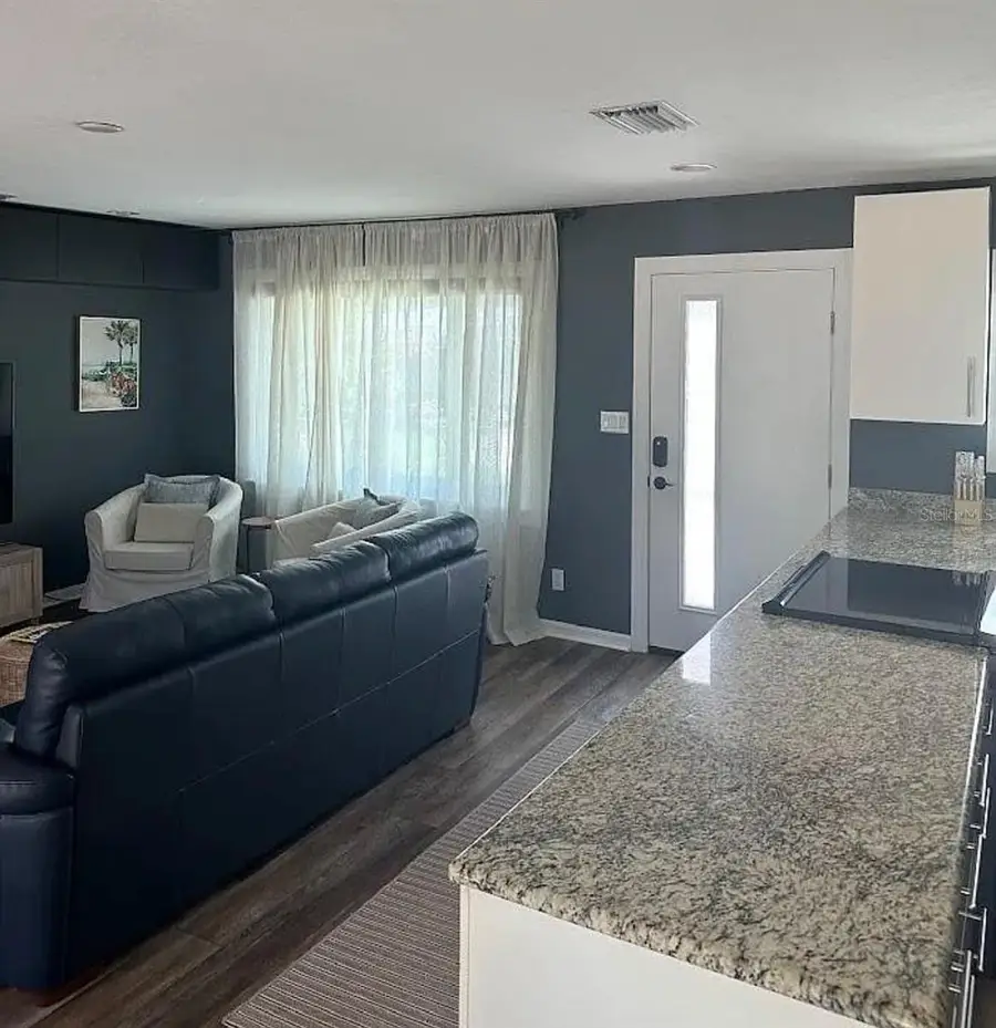 2126 Craft Lane, Sarasota, FL 34239 - Image #3