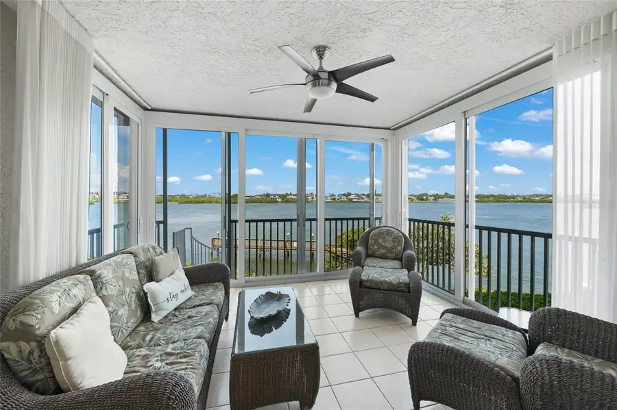 1280 Dolphin Bay Way #204, Sarasota, FL 34242 - Image #3