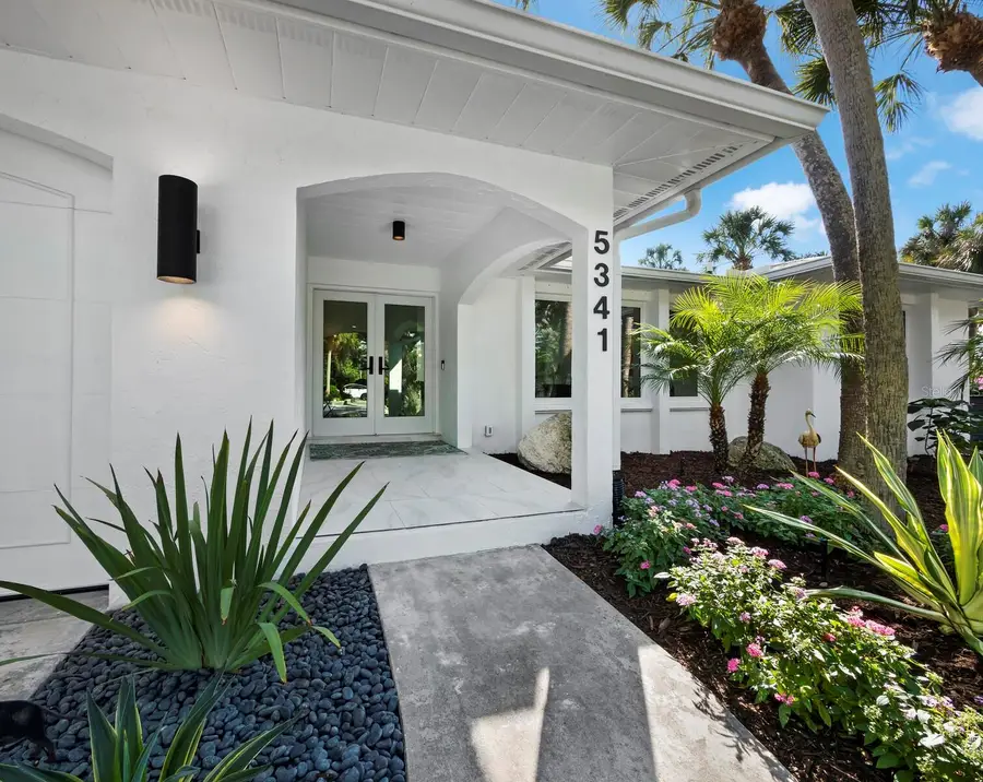 5341 Siesta Court, Sarasota, FL 34242 - Image #2