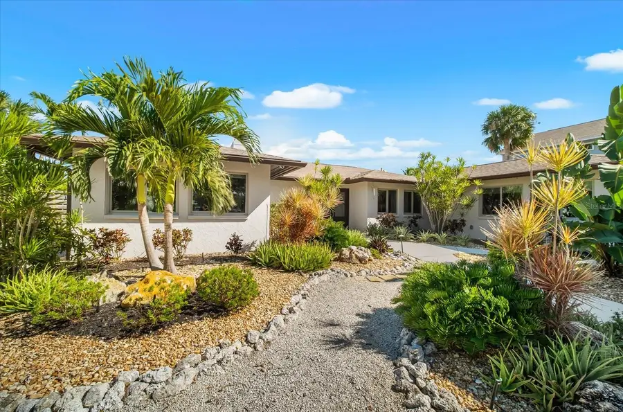 4817 Ocean Boulevard, Sarasota, FL 34242 - Image #2