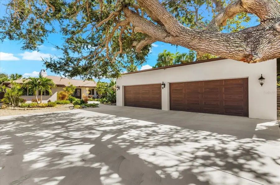 4817 Ocean Boulevard, Sarasota, FL 34242 - Image #3