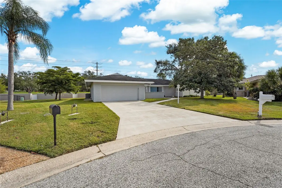 5720 Timber Lake Circle, Sarasota, FL 34243 - Image #1