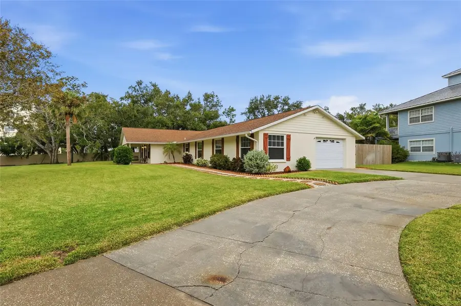 315 Bayshore Drive, Osprey, FL 34229 - Image #3