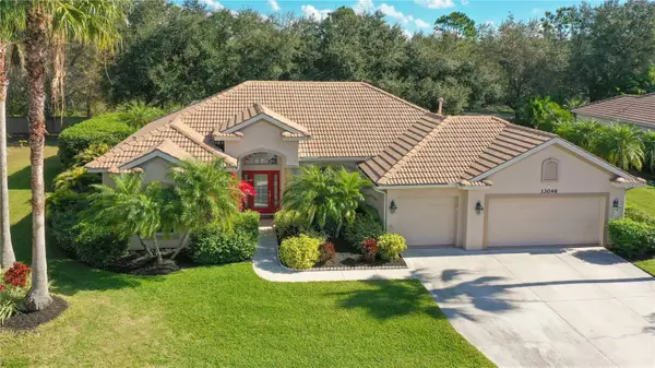 13046 Peregrin Circle, BRADENTON, FL 34212