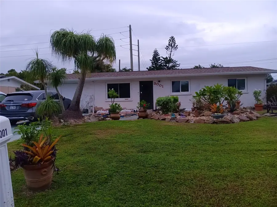 3001 Eden Mills Dr, Sarasota, FL 34237 - Image #3