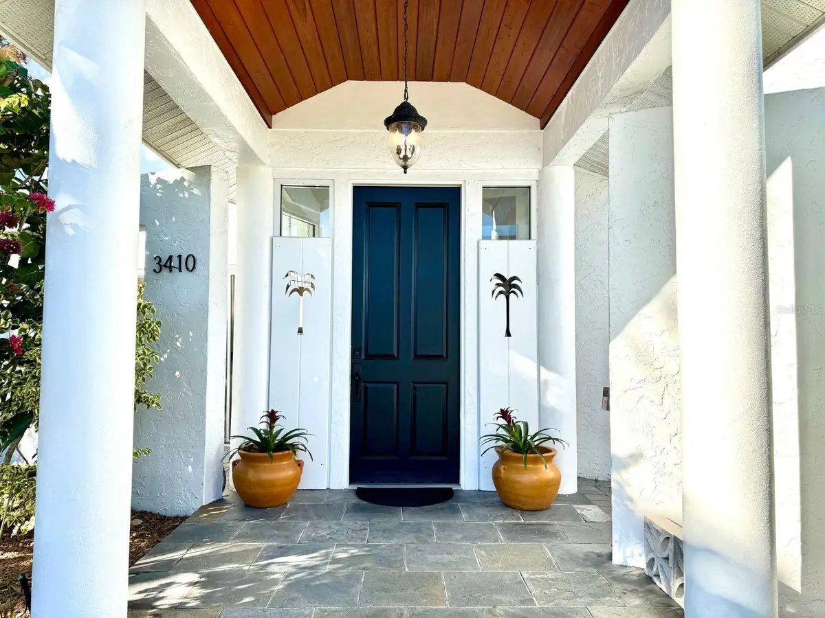 3410 S School Avenue, Sarasota, FL 34239 - Image #1