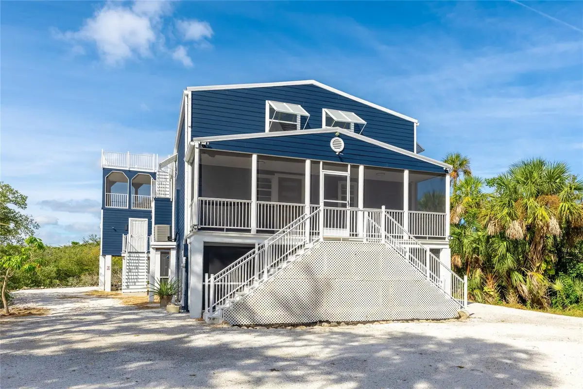 707 40th Street W, Palmetto, FL 34221 - Image #1