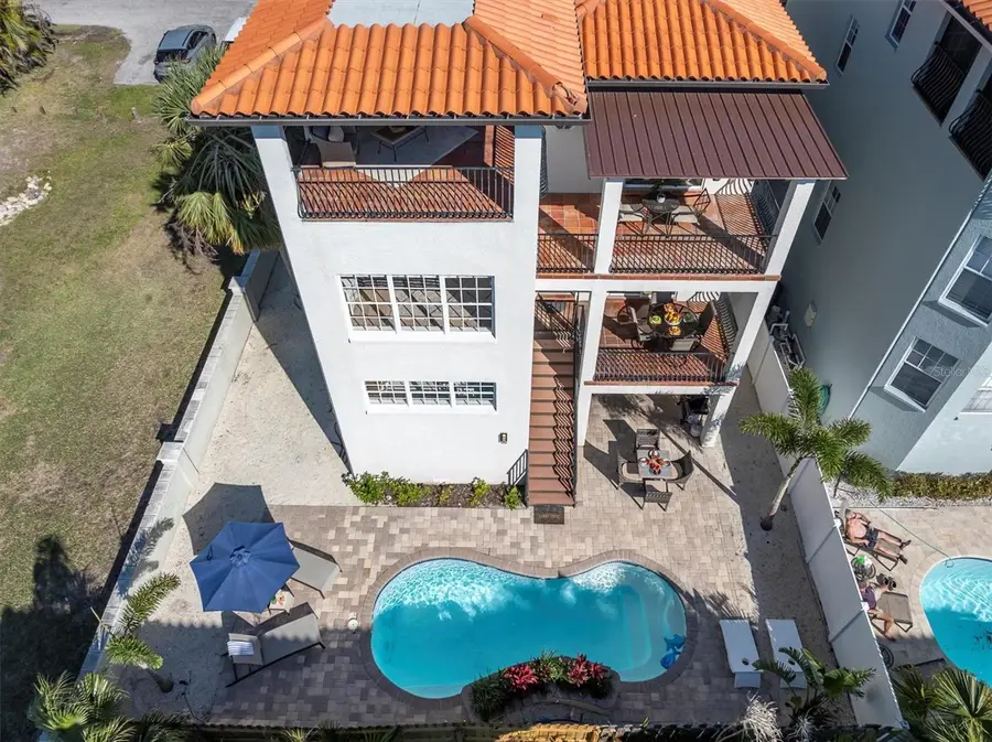 4006 5th Avenue, Holmes Beach, FL 34217 - Image #3