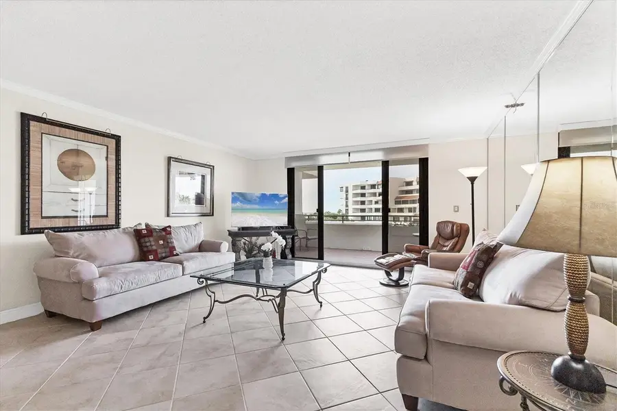 1425 Gulf Of Mexico Drive #208, Longboat Key, FL 34228 - Image #3