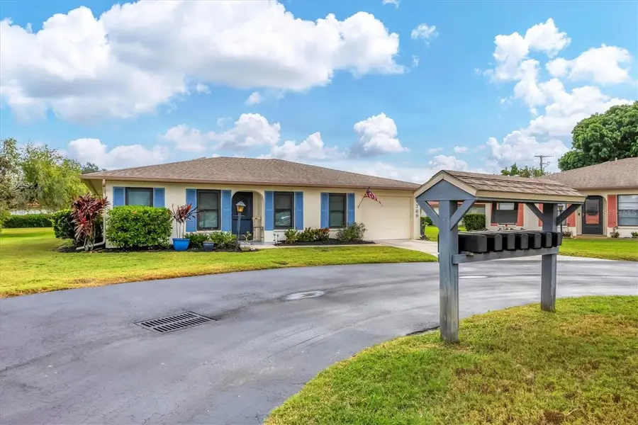 769 Vivienda South Court #10, Venice, FL 34293 - Image #2