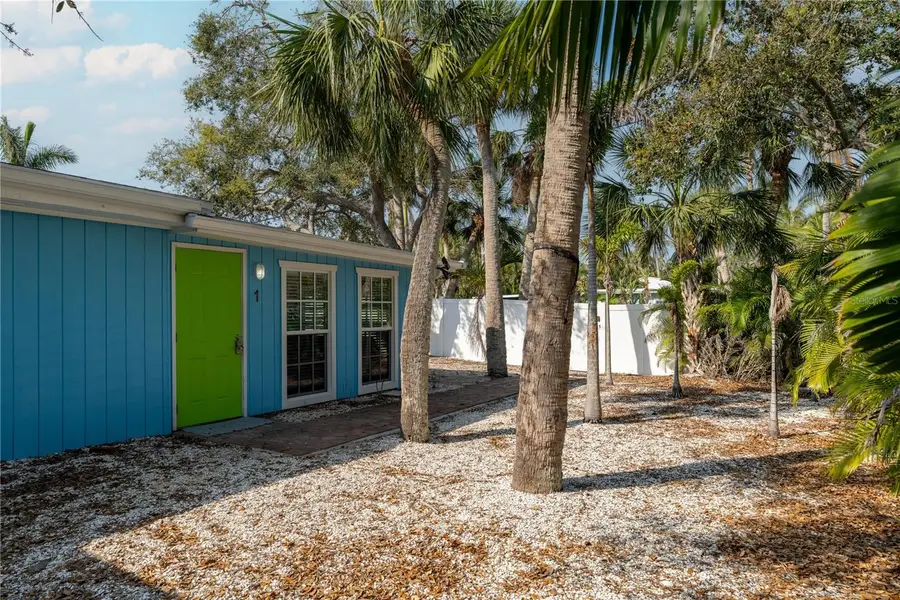 604 Avenida De Mayo, Sarasota, FL 34242 - #2