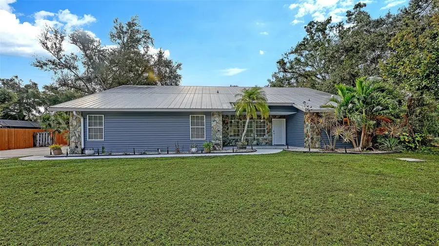 3820 Wilkinson Road, Sarasota, FL 34233 - Image #2