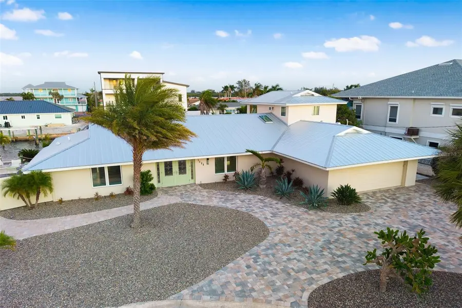 3611 Plumosa Terrace, Bradenton, FL 34210 - Image #2