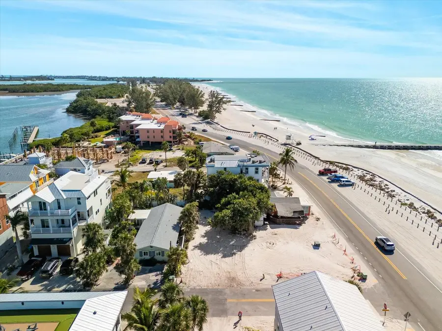 103 12th Street S, Bradenton Beach, FL 34217 - Image #3