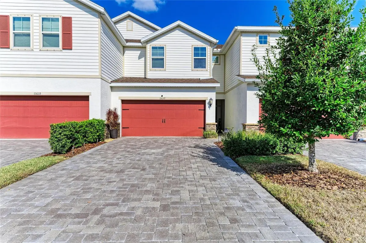 11637 Woodleaf Drive, Lakewood Ranch, FL 34211 - Image #1