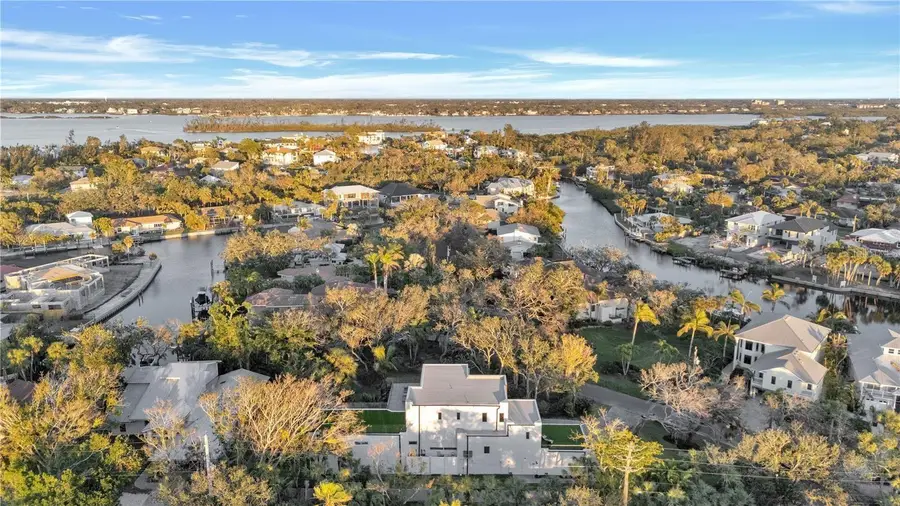 603 Tremont Street, Sarasota, FL 34242 - Image #3