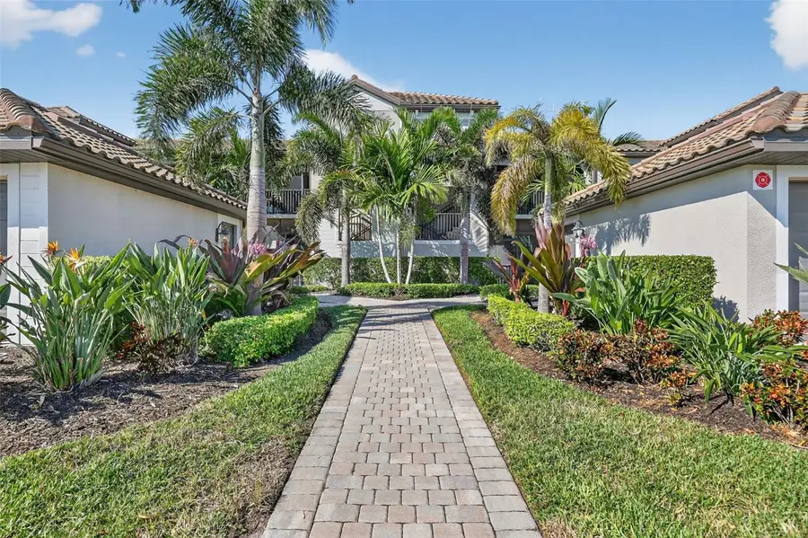 5720 Palmer Circle #102, Bradenton, FL 34211 - Image #2