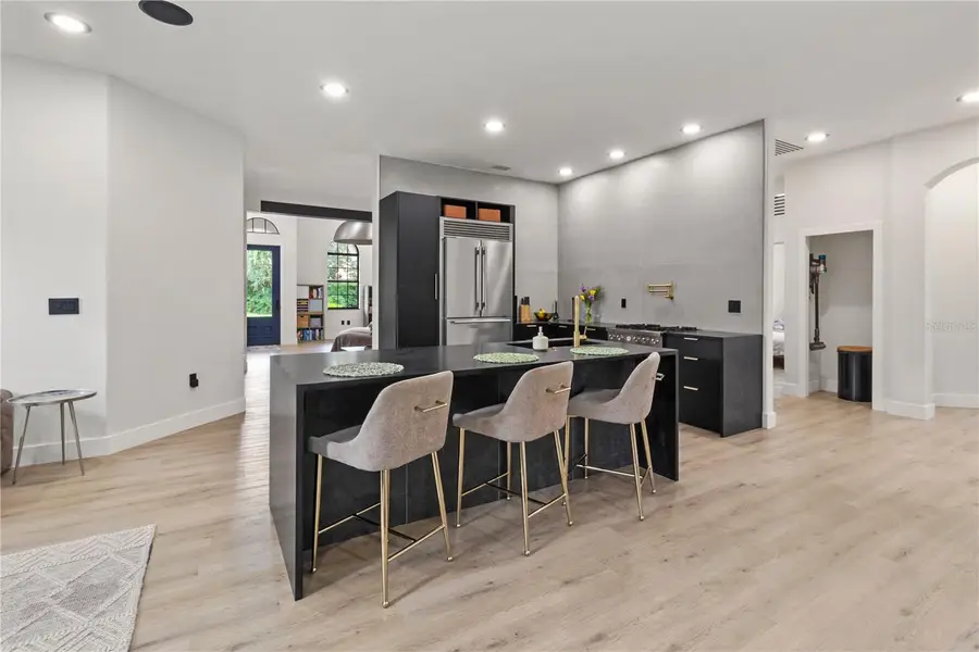 3635 80th Drive E, Sarasota, FL 34243 - Image #3