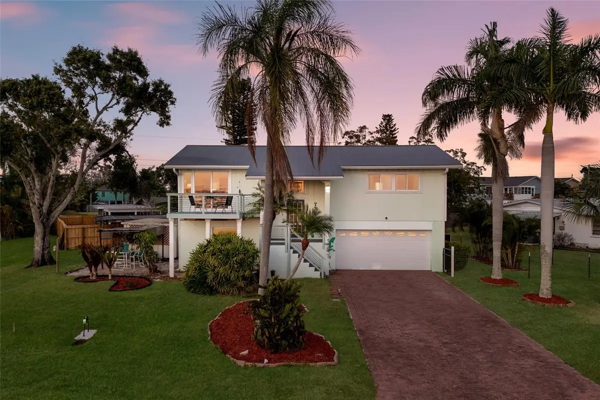 724 44th Street Court W, Palmetto, FL 34221 - Image #1