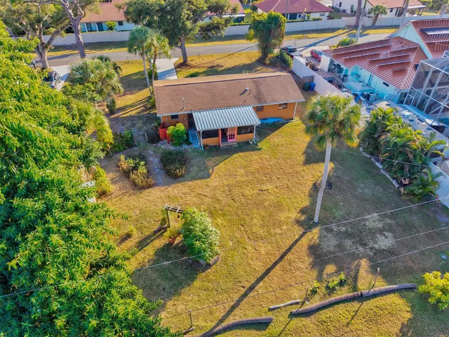 148 Roberts Road, Nokomis, FL 34275 - Image #2