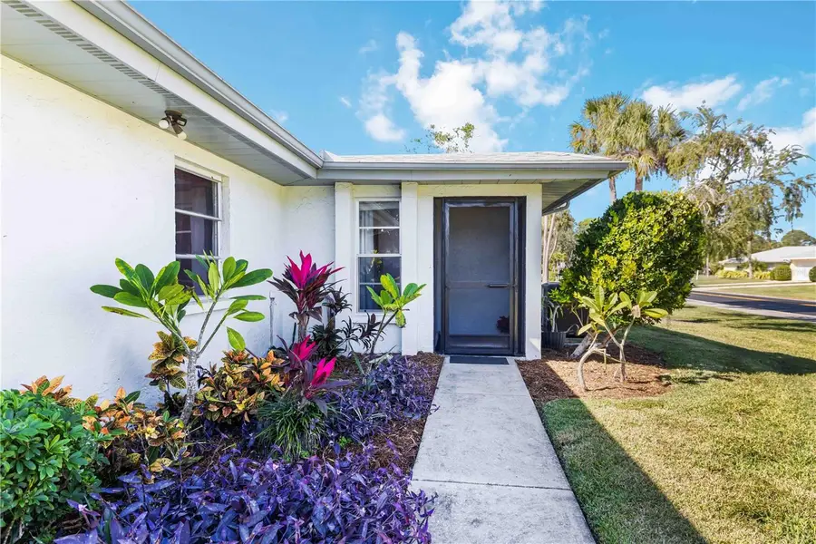 4202 Center Pointe Lane #30, Sarasota, FL 34233 - Image #3