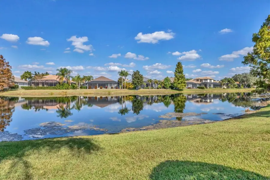 14407 Sundial Place, Lakewood Ranch, FL 34202 - Image #2