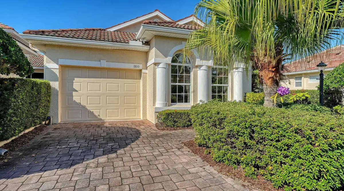 7810 33rd Street E, Sarasota, FL 34243 - Image #1