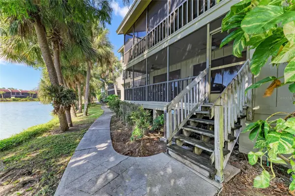 5341 Lake Arrowhead Trail #11, SARASOTA, FL 34231