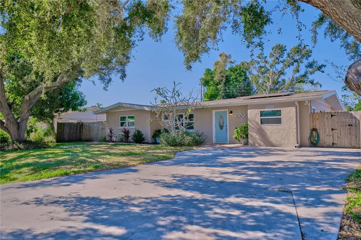 6220 Murdock Avenue, Sarasota, FL 34231 - Image #1