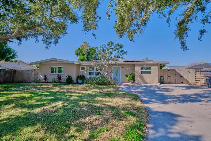 6220 Murdock Avenue, Sarasota, FL 34231 - Image #3