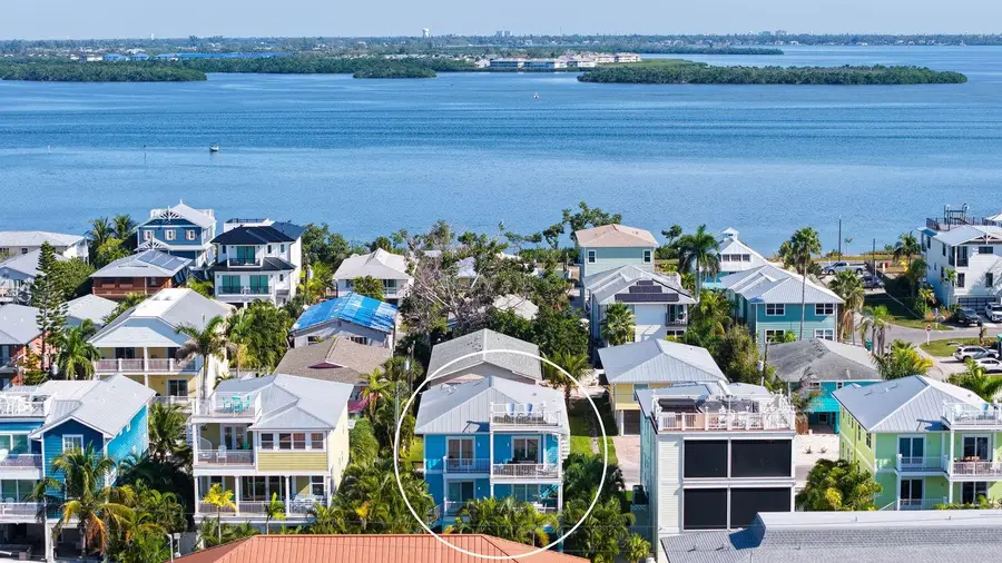 2506 Avenue C Avenue #B, Bradenton Beach, FL 34217 - Image #3