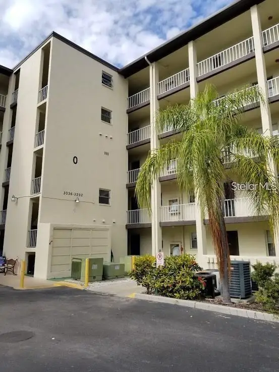 3288 Lake Bayshore Drive #523, BRADENTON, FL 34205